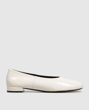 Stuart Weitzman Ivory patent leather ballet flats SO474