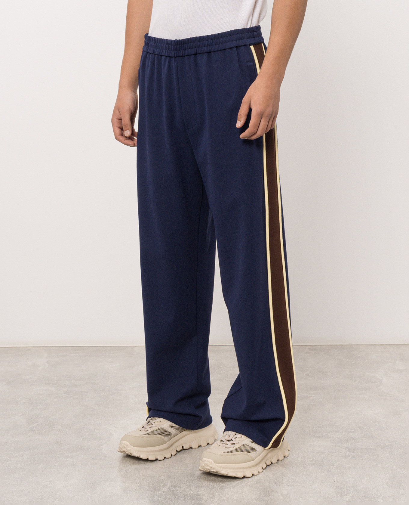 Blue Curb Sweatpants Axel Arigato 3