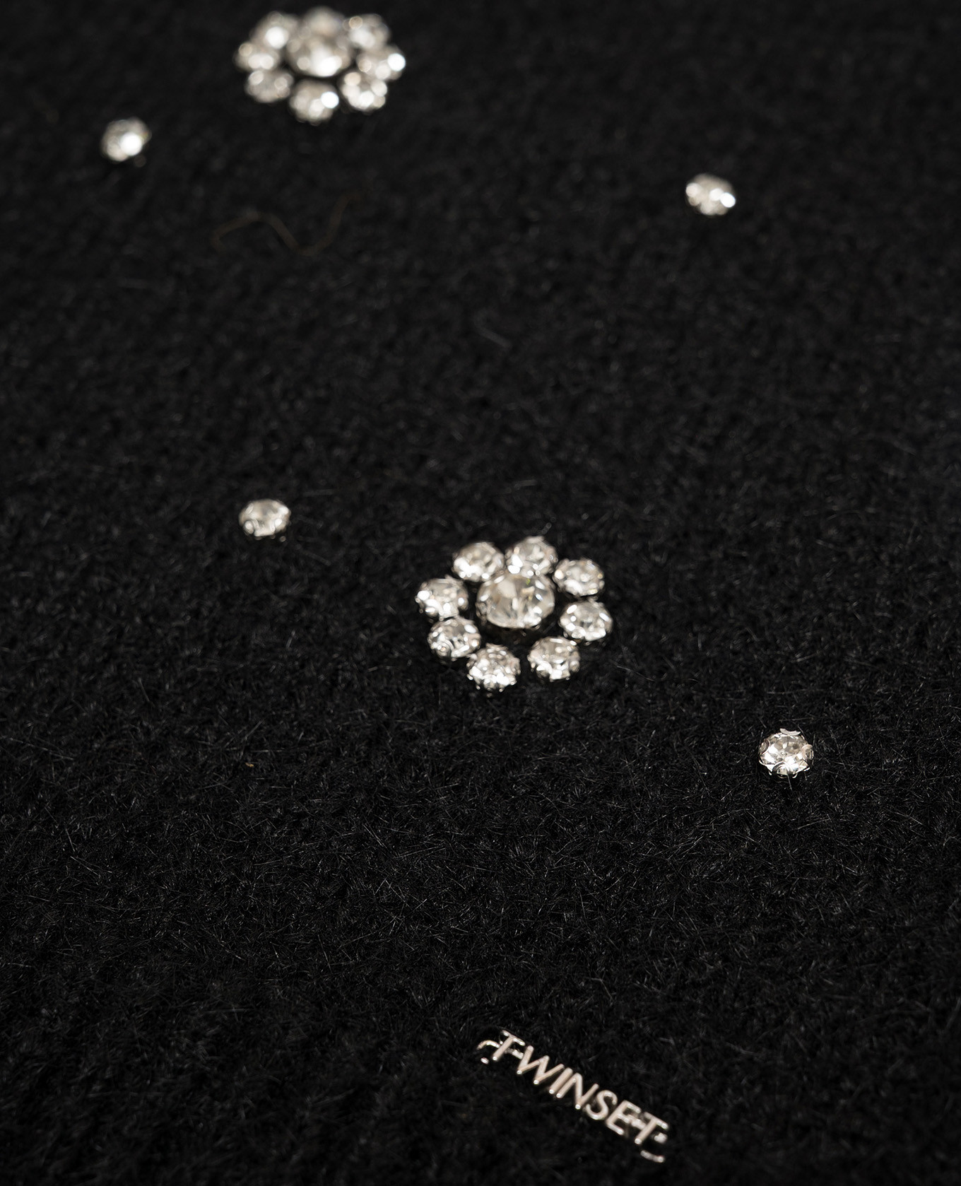 Black scarf with applique Twinset 3