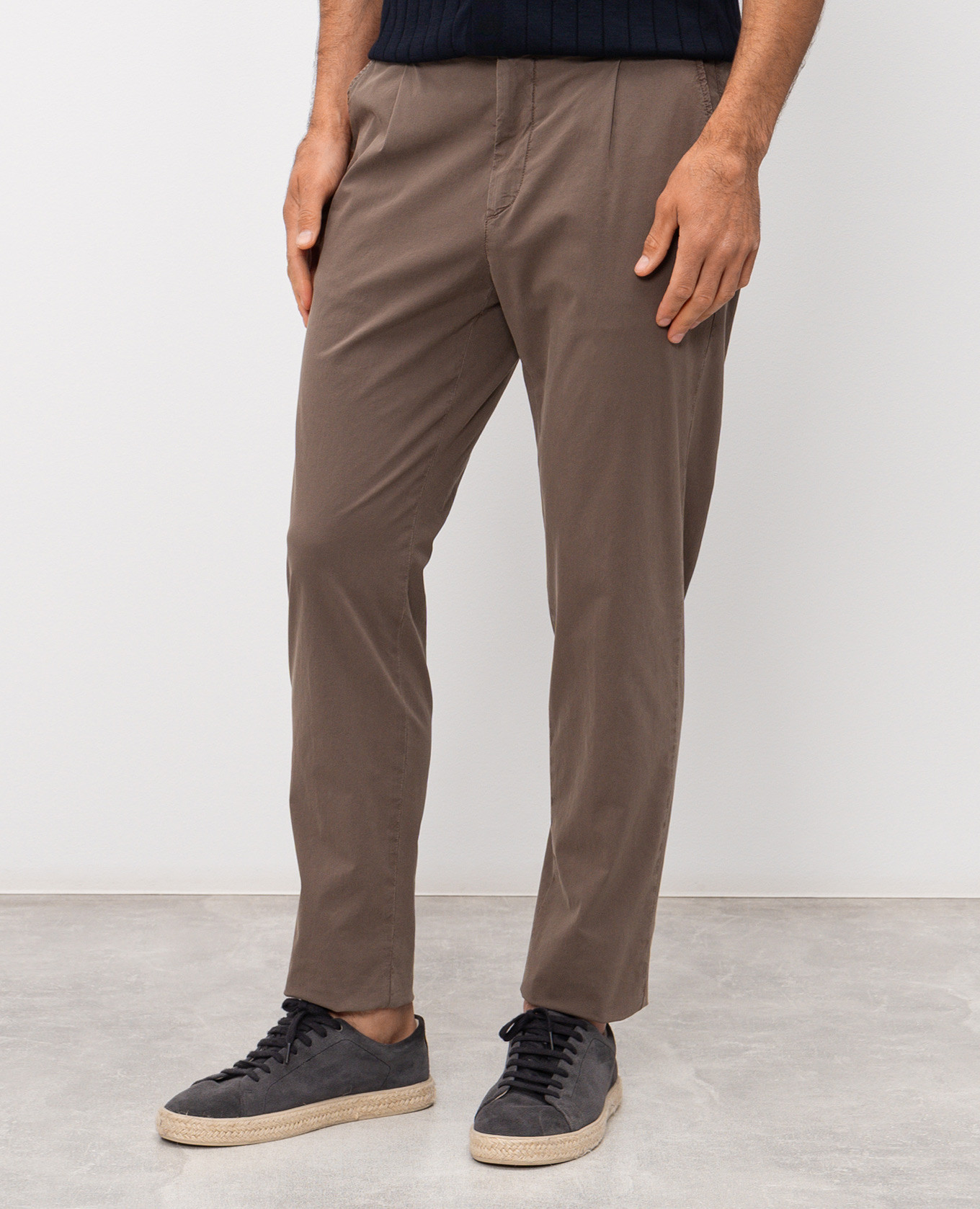 Brown pants with logo patch Peserico 3