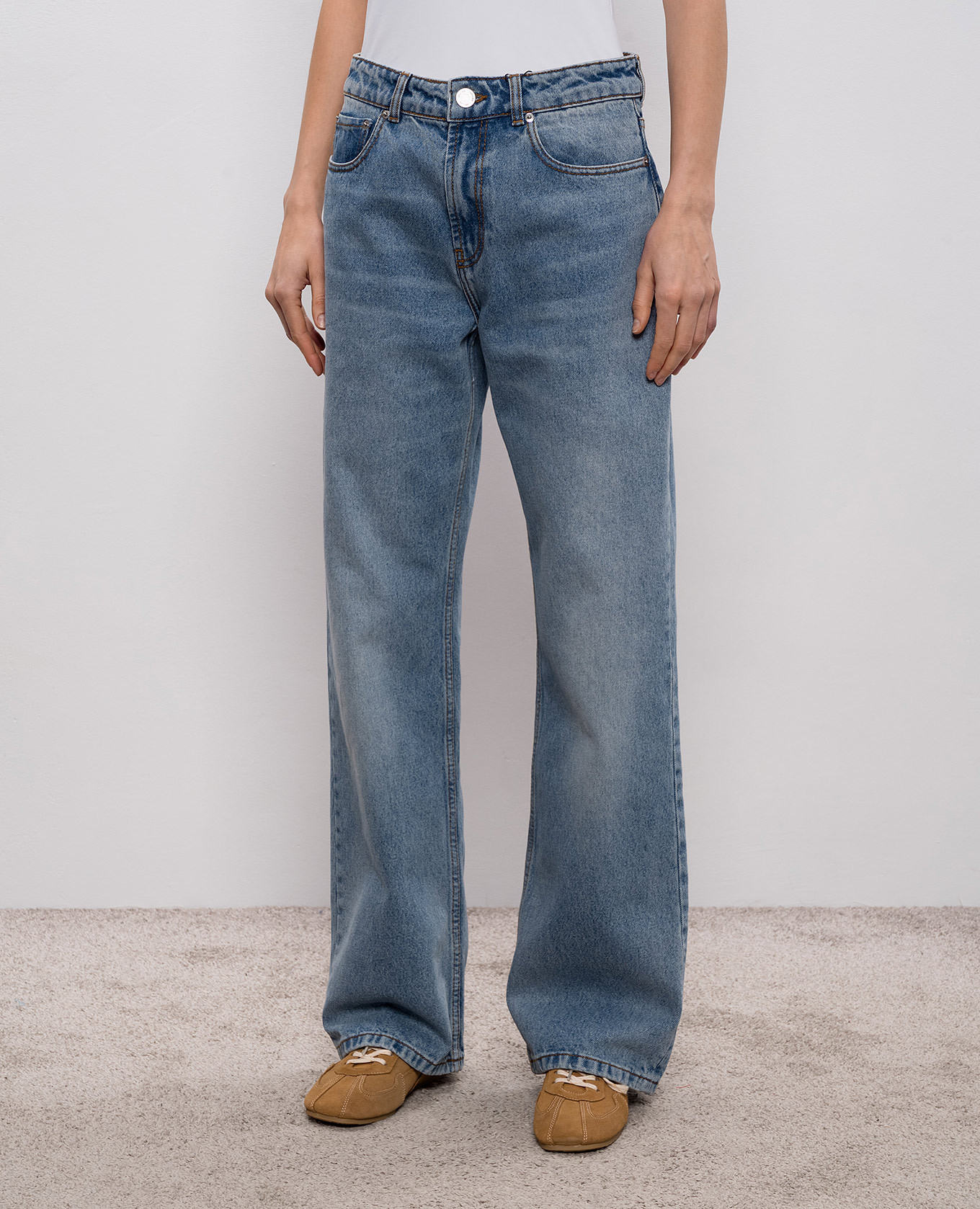 Blue jeans with logo patch Ami Paris 3