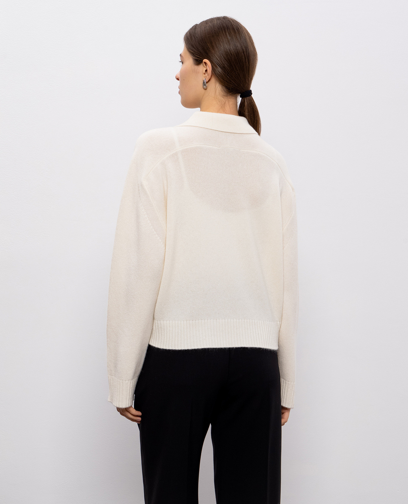 HOMERE white cashmere sweater Loulou de Saison 4