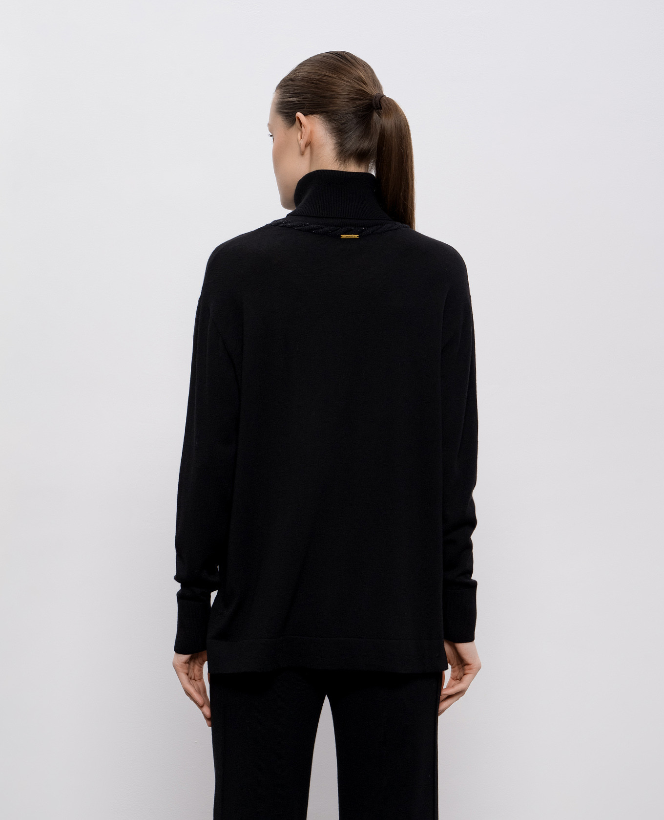 

Black wool sweater with pattern Twinset