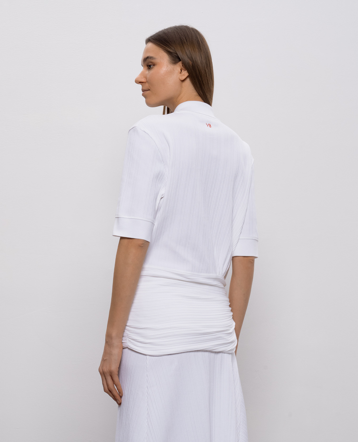 White ribbed Twist polo with monogram Victoria Beckham 4