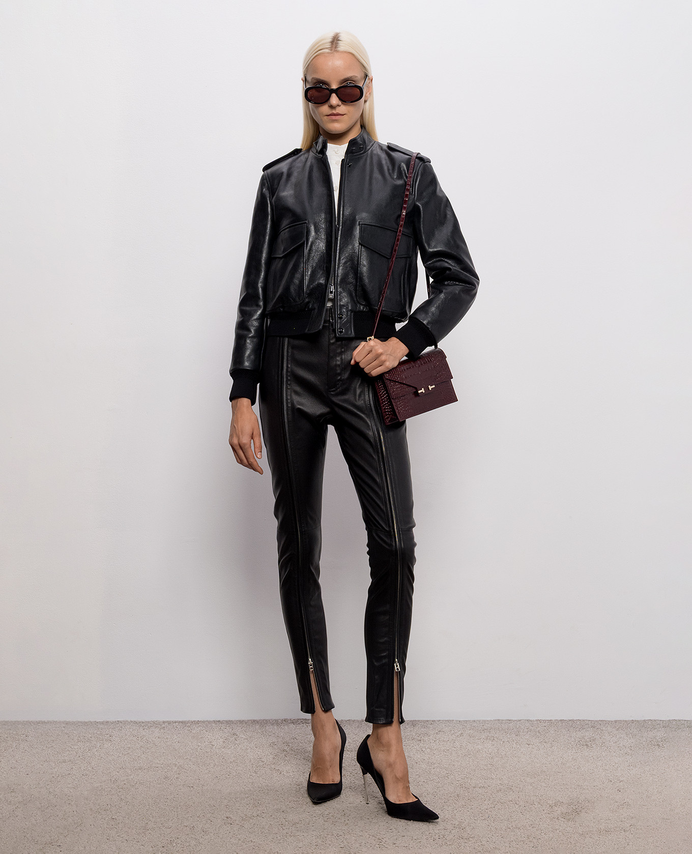 Black leather pants with zippers Tom Ford 2