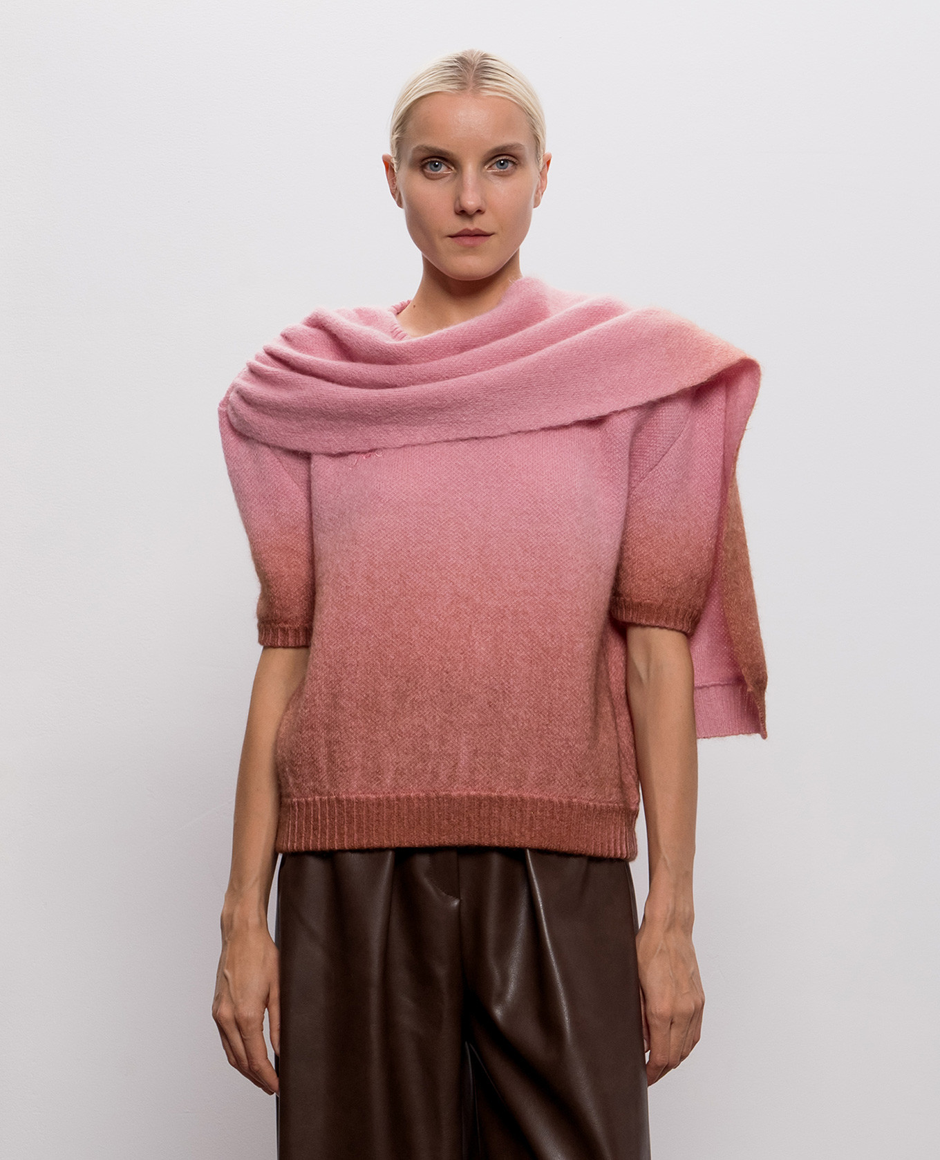 Pink wool sweater with short sleeves Rowen Rose 3
