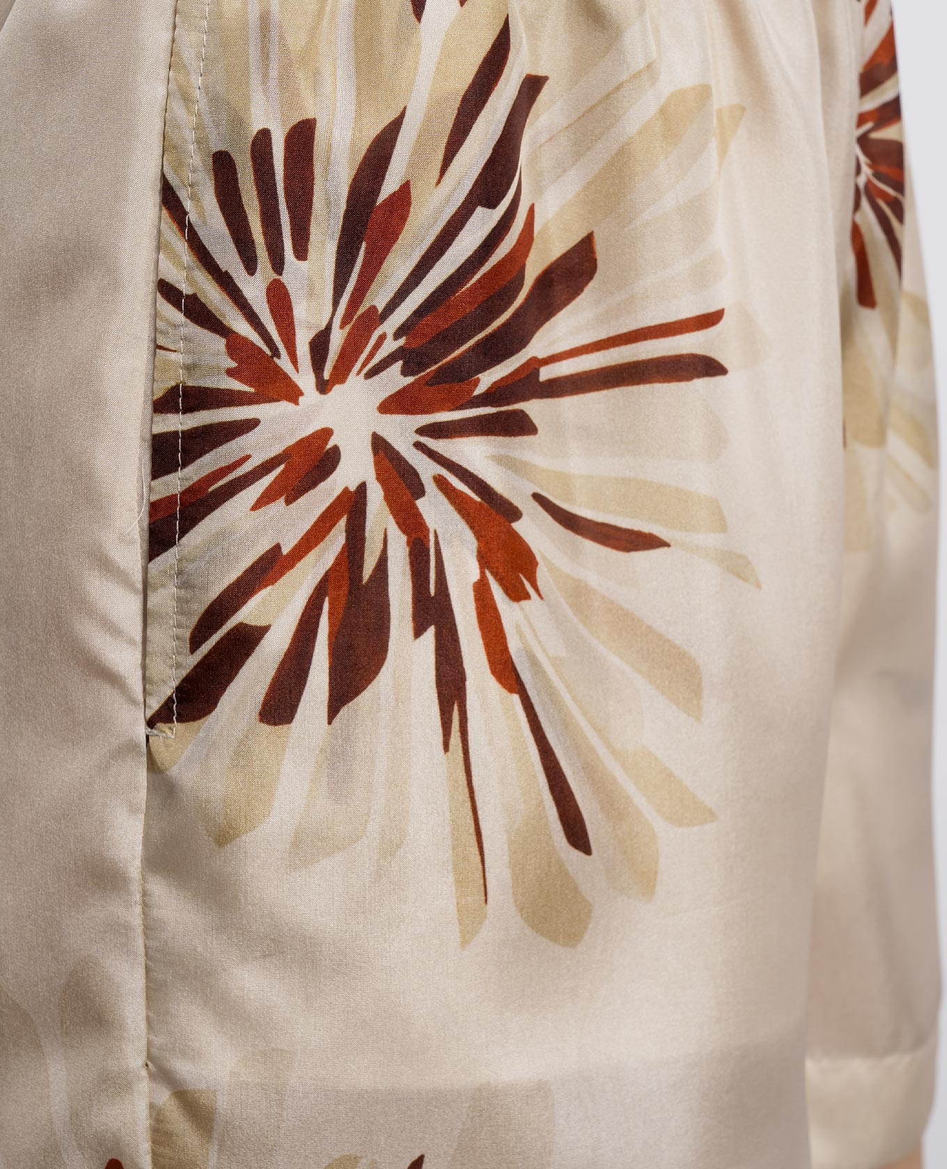 Beige silk shorts Brunello Cucinelli 5