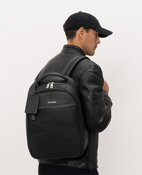 Trussardi Black leather backpack with logo Z698E006311NMBZ03L33