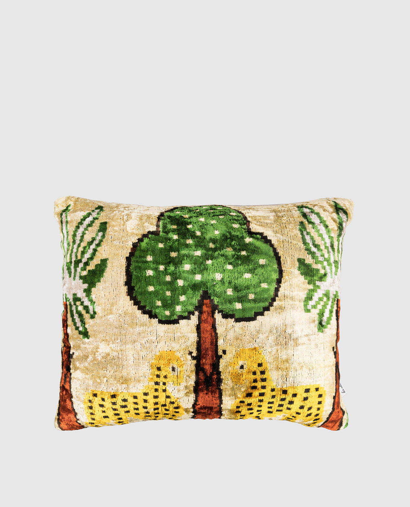 

Beige printed silk decorative pillow Les Ottomans
