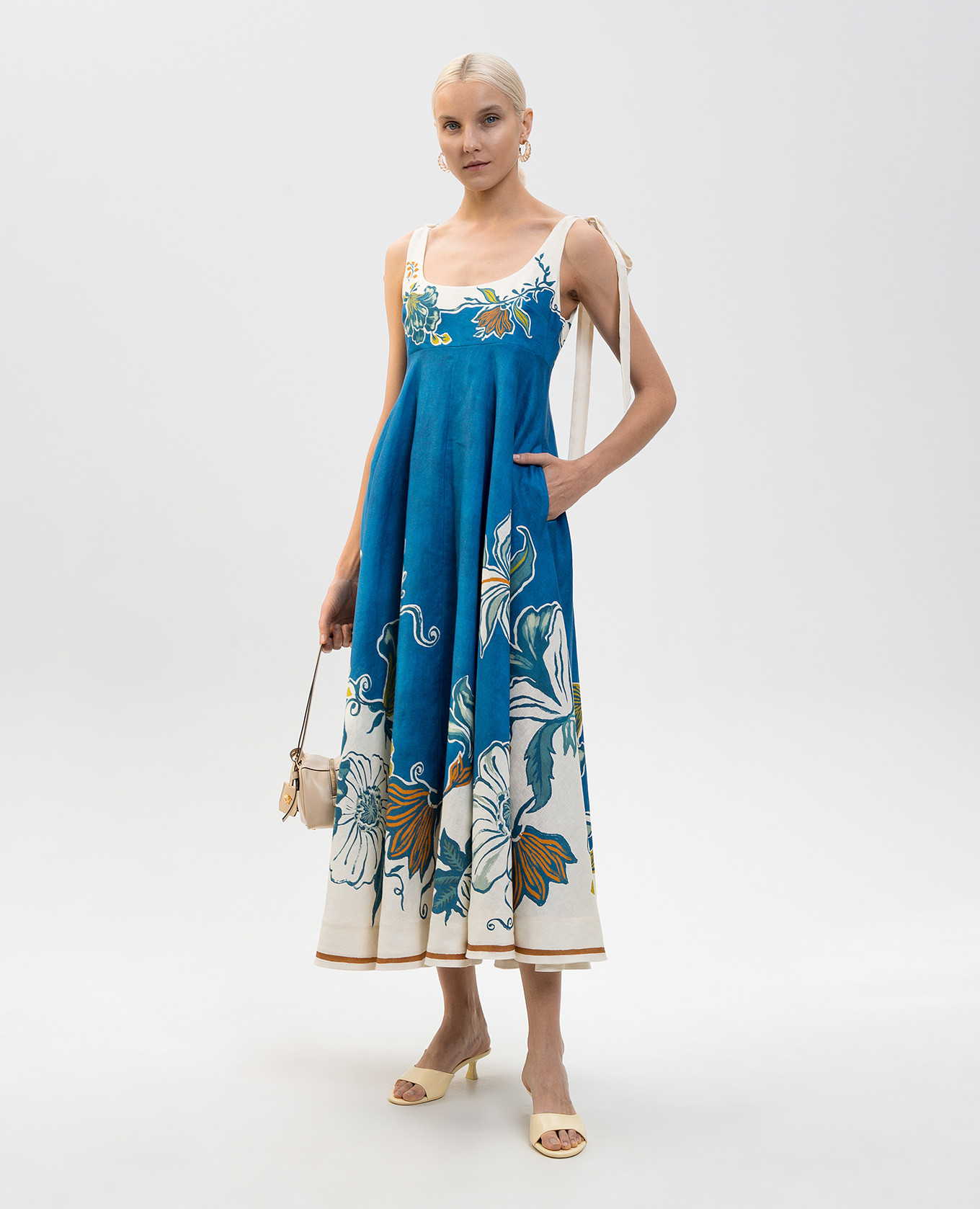 

Blue sundress Luda made of linen Alemais