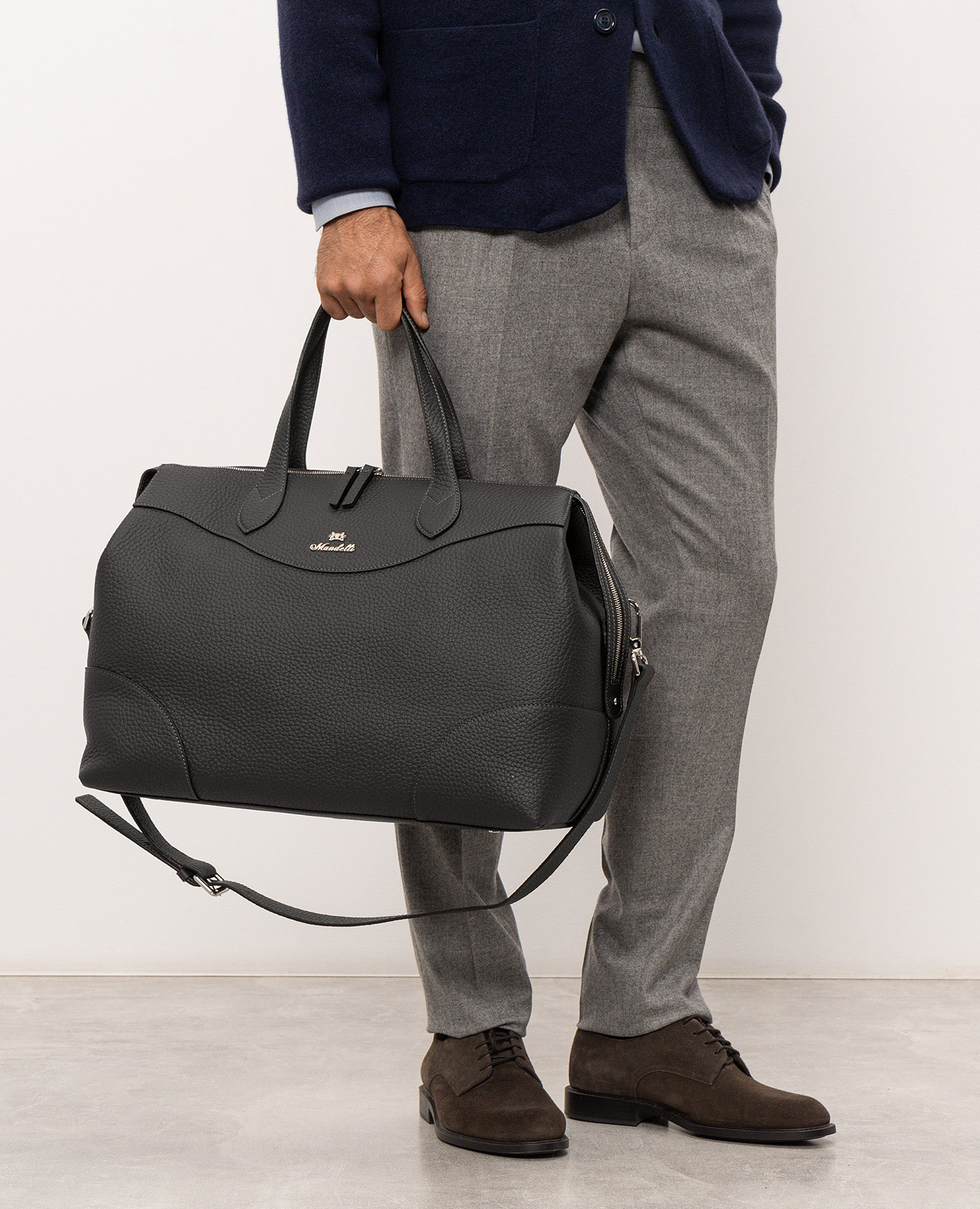 Dark brown leather travel bag Enrico Mandelli 2