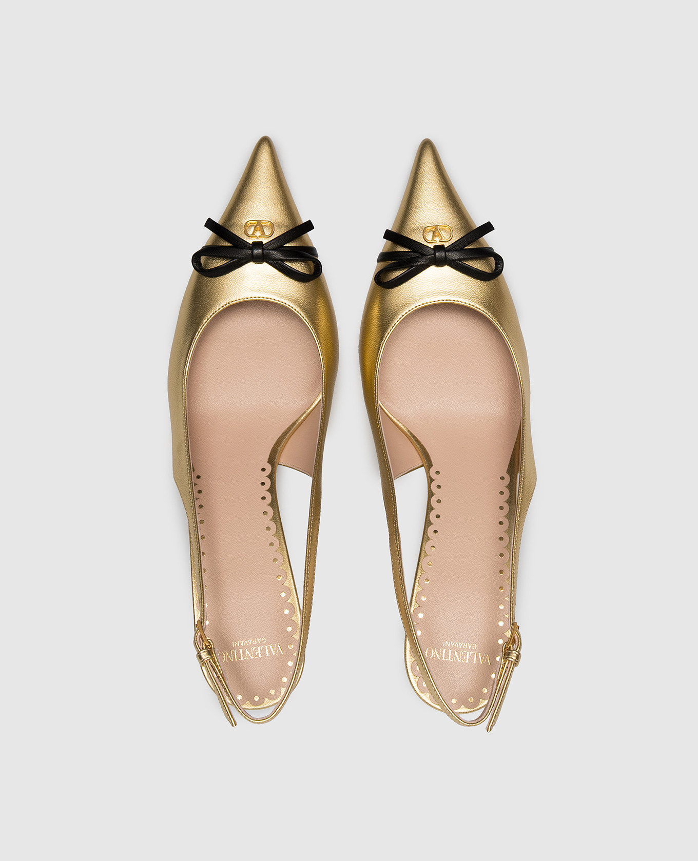 

Bepointy gold leather slingbacks Valentino, Golden