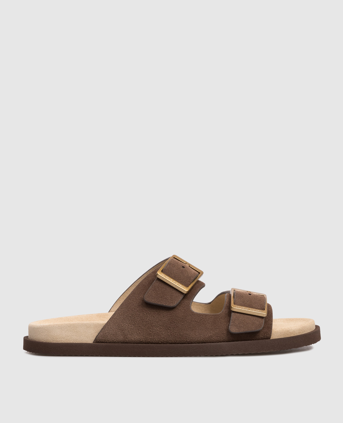 Brown flip-flops with logo engraving