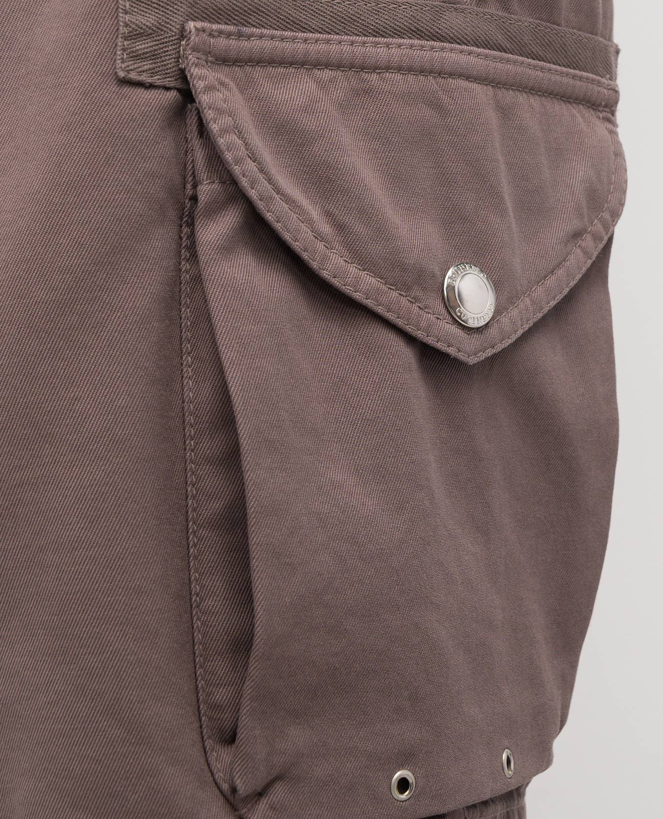 

Brown cargo shorts Brunello Cucinelli