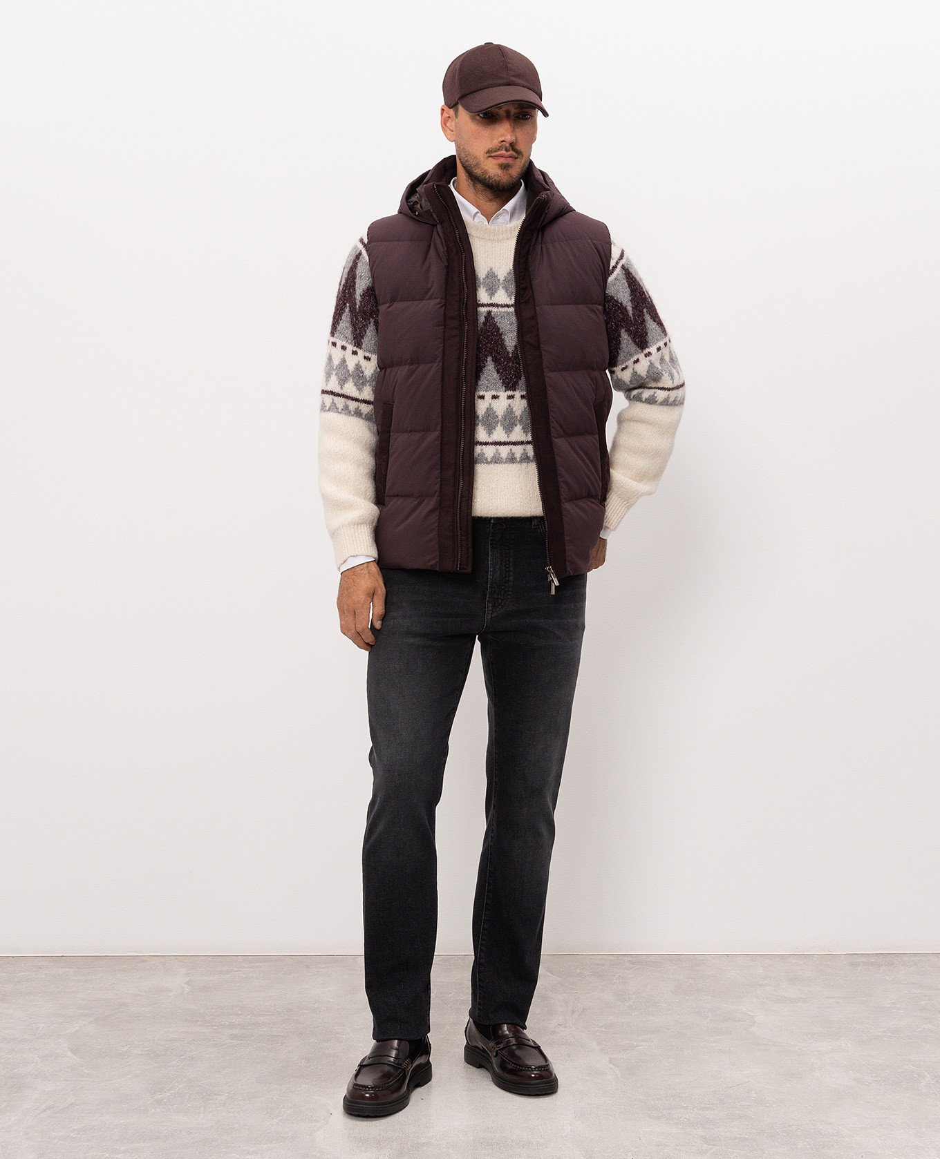 Burgundy down vest Peserico 2